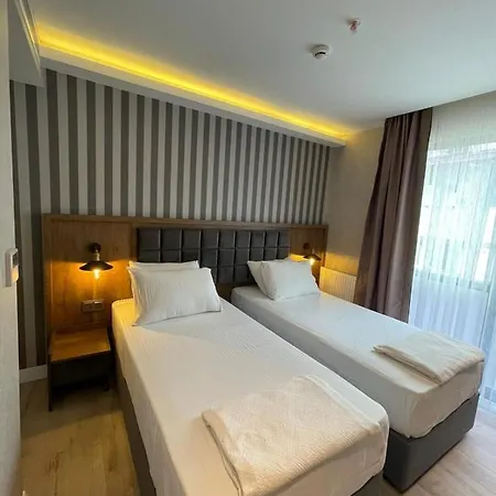 Dedehan Golden Plaza