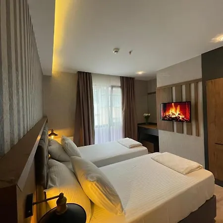 Dedehan Golden Plaza